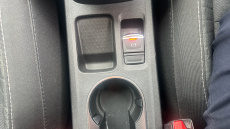 Renault Captur 1.6 E-TECH Hybrid 145 Iconic Edition 5dr Auto Hybrid Hatchback